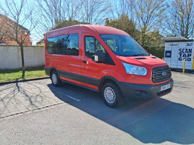 Ford Transit 2.2 TDCi 125ps H2 12 Seater Minibus Diesel Red