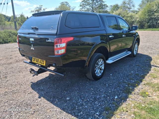 2019 Mitsubishi L200 2.4 Double Cab DI-D 178 Titan 4WD